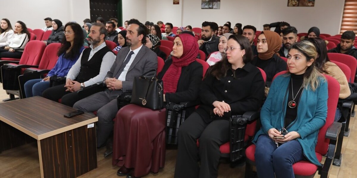 100. Yılında Cumhuriyet’in Kazanımları ve Mustafa Kemal ATATÜRK Paneli Gerçekleştirildi