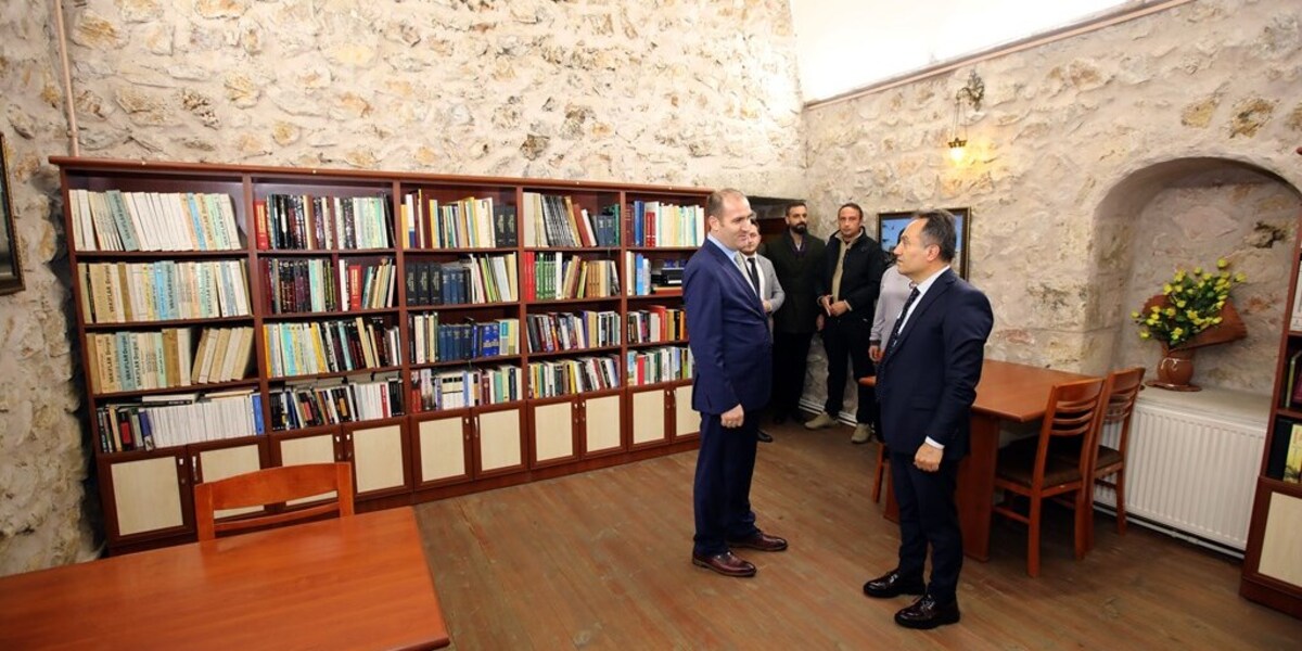 Üniversitemiz ve Vakıflar Bölge Müdürlüğü Arasında Protokol İmzalandı