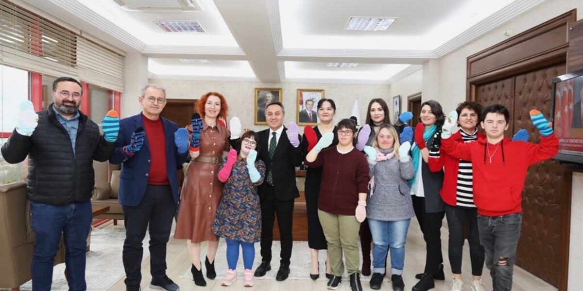 Türkiye Down Sendromu Derneği ve Beyazay Derneği’nden Rektörümüze Ziyaret