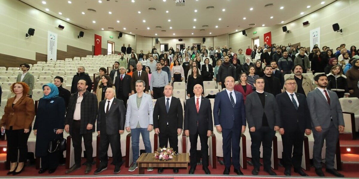 Üniversitemizden ‘+1 Farkla Yaşama Dair: Bilgi, Deneyim ve Empati’ Paneli