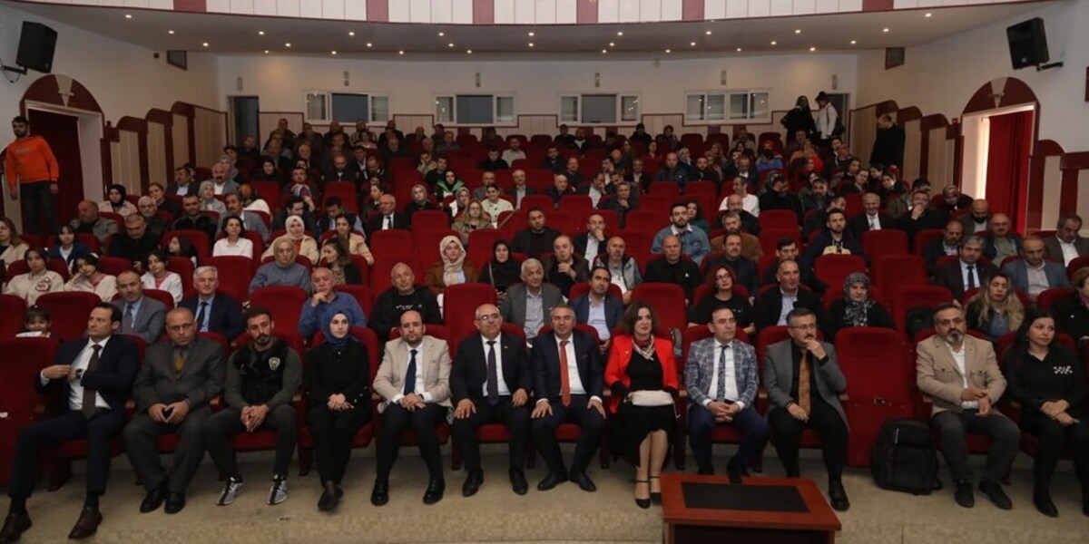 Enine Boyuna Bağımlılık ve Mücadele paneli Gerçekleştirildi
