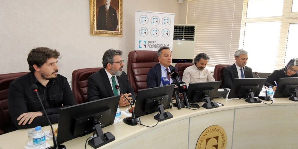 Rektörümüz, Sulusaray Deprem İzleme Raporunu Kamuoyuna Açıkladı