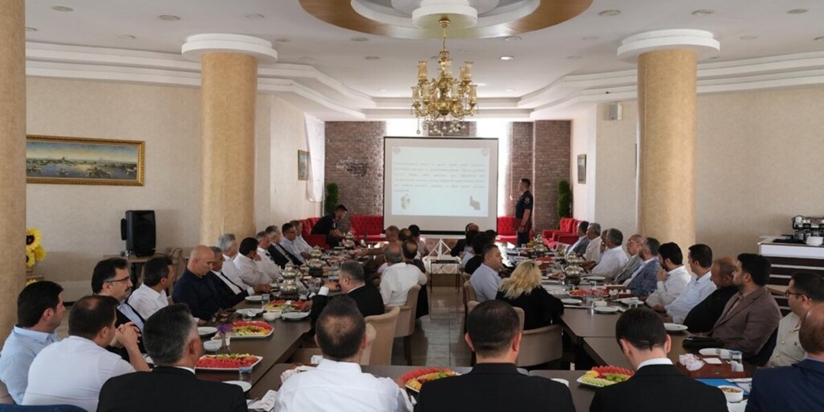 Turhal’ın Gelişimi İçin Kurumlar Arası İş Birliği Toplantısı Gerçekleştirildi