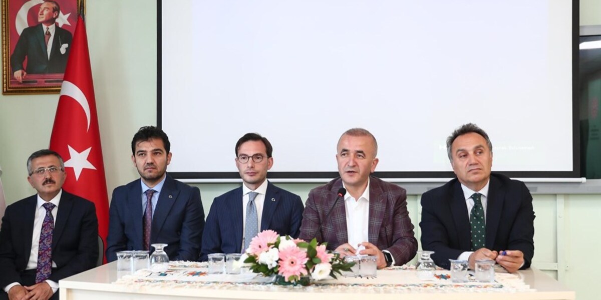 Rektörümüz, İl Milli Eğitim Müdürlüğü Danışma Kurulu Toplantısına katıldı