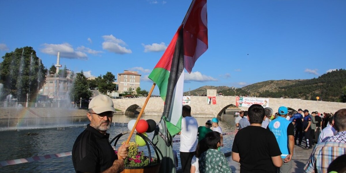 Rektörümüz Nehirden Denize Özgür Filistin Etkinliğine Katıldı