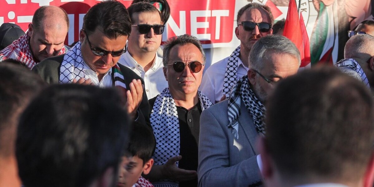 Rektörümüz Filistin’e Destek Yürüyüşüne Katıldı