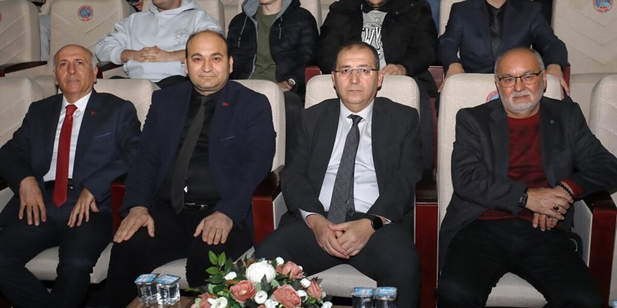 Üniversitemizden Atatürk’ü Anlamak Konferansı