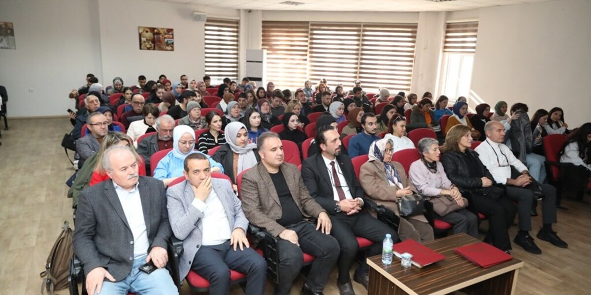 Üniversitemizden Karabağ ve Azerbaycan Bayrak Günü Programı