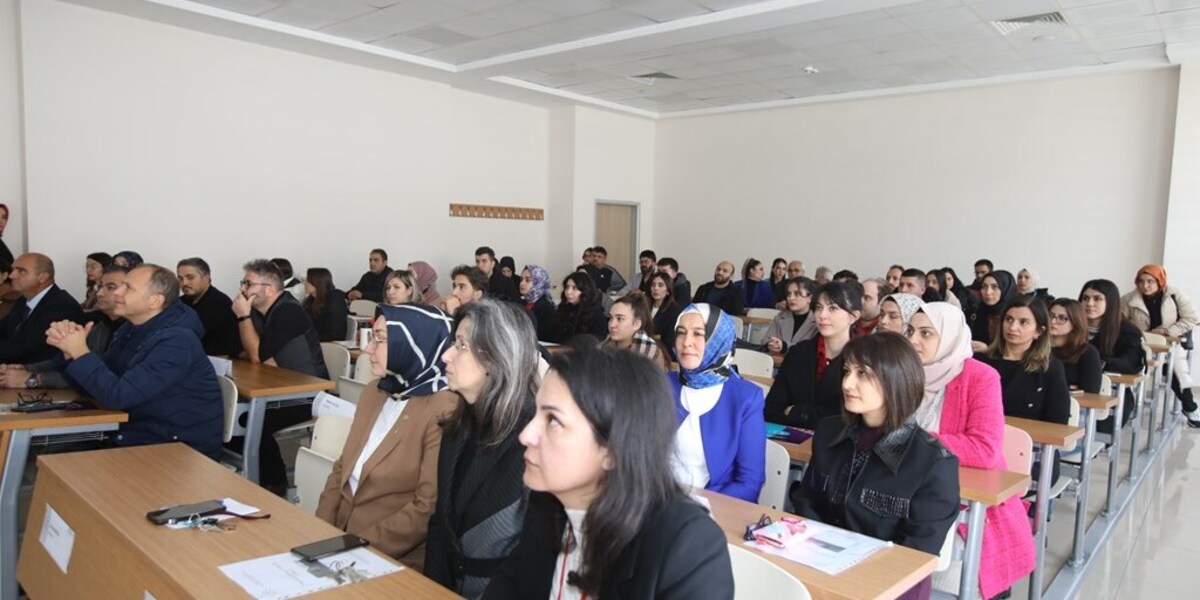 Tokat Sağlık Hizmetleri Meslek Yüksekokulumuzda Müfredat Güncelleme ve Geliştirme Çalıştayı Yapıldı