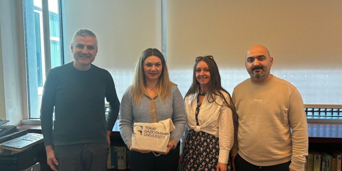 Akademisyenlerimizden Lizbon Büyükelçiliğine Ziyaret