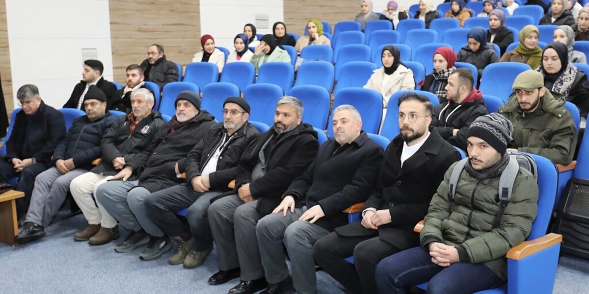 Üniversitemizde “Seyyah ve Tarihçilerin Anlatılarında Gazze” Konferansı Düzenlendi