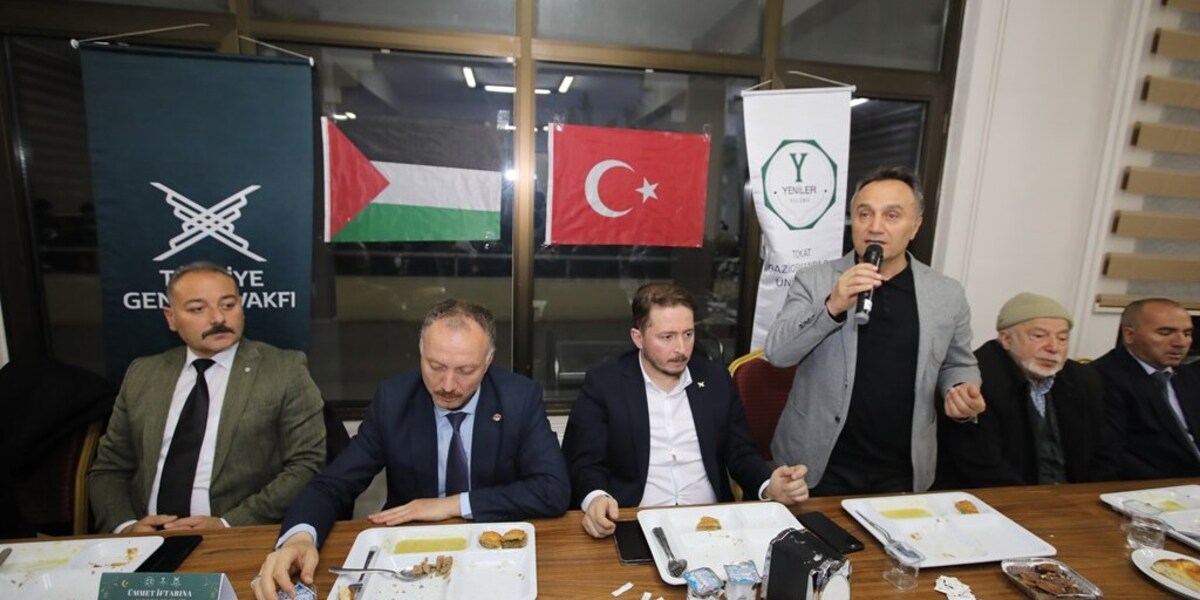 Üniversitemizde İlahilerle Ramazan ve İftar Programı Düzenlendi