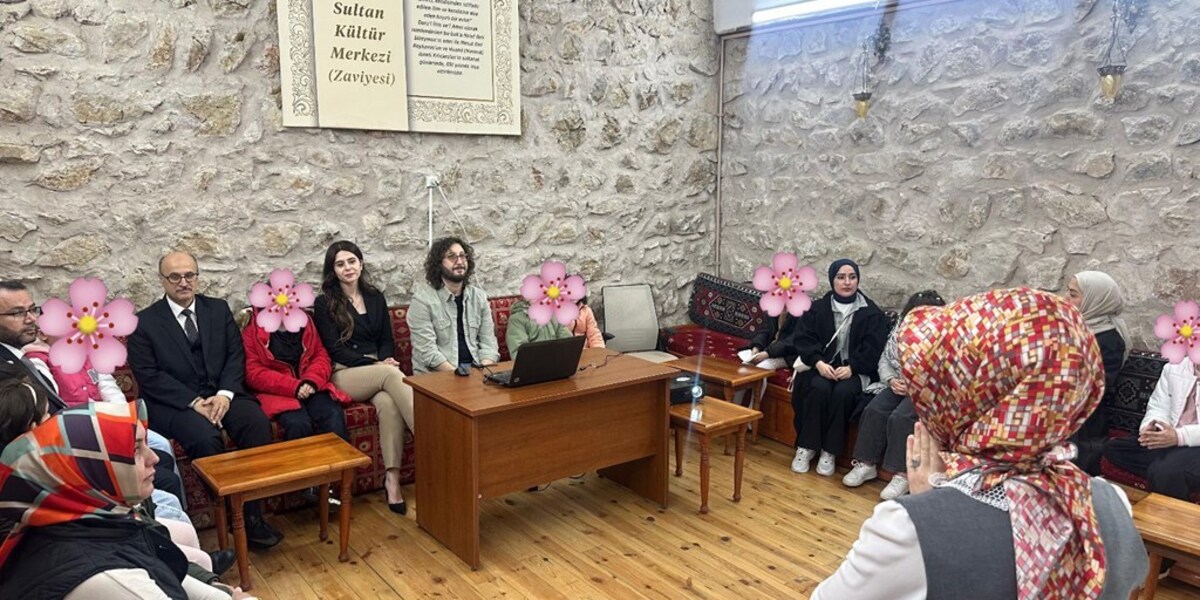Hayal Gücüyle Sayfa Sayfa: Üniversitemizden Halef Sultan Zaviyesinde Kitap Etkinliği
