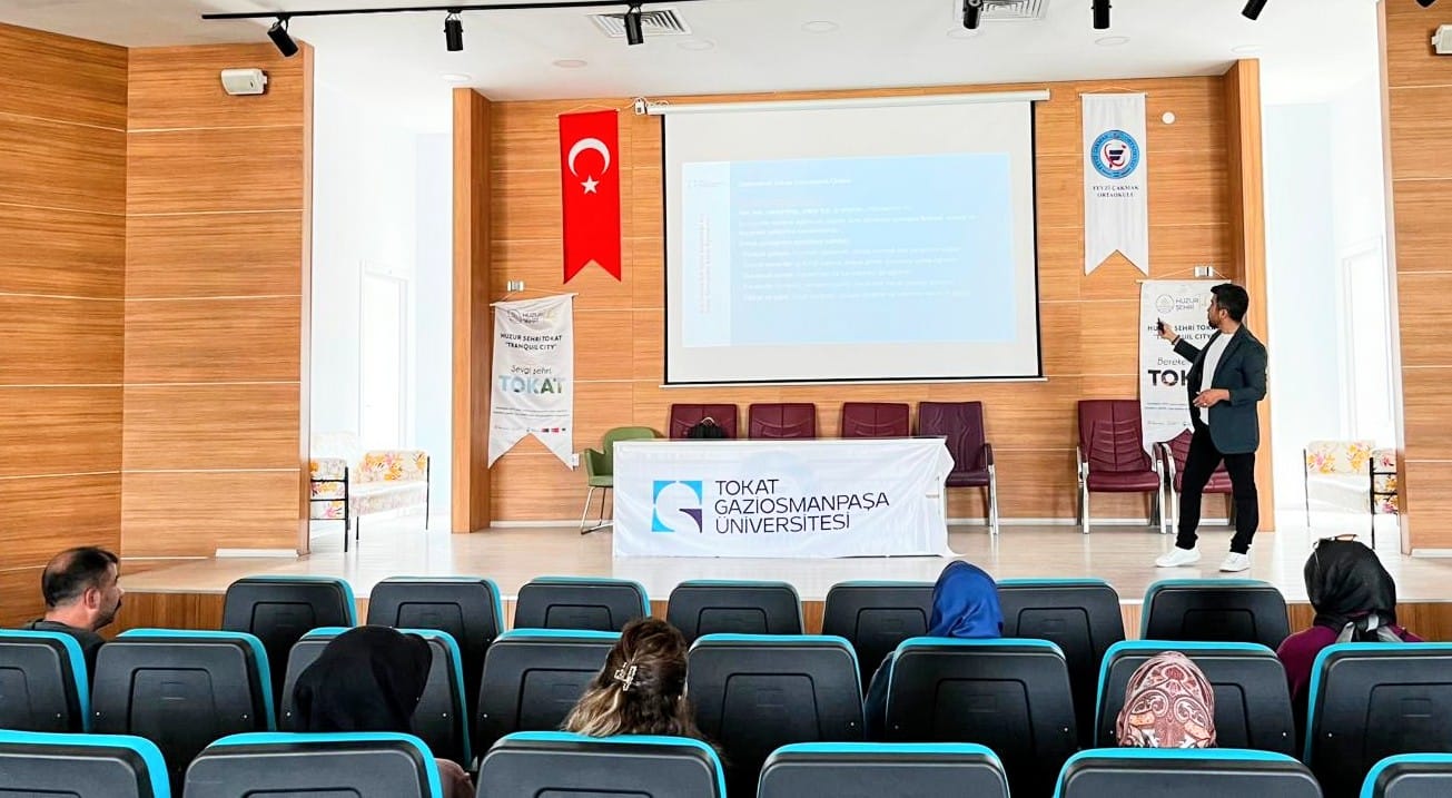 Dijital Tehlikeye Karşı Ortak Hareket: Velilerle Bilgilendirme Semineri