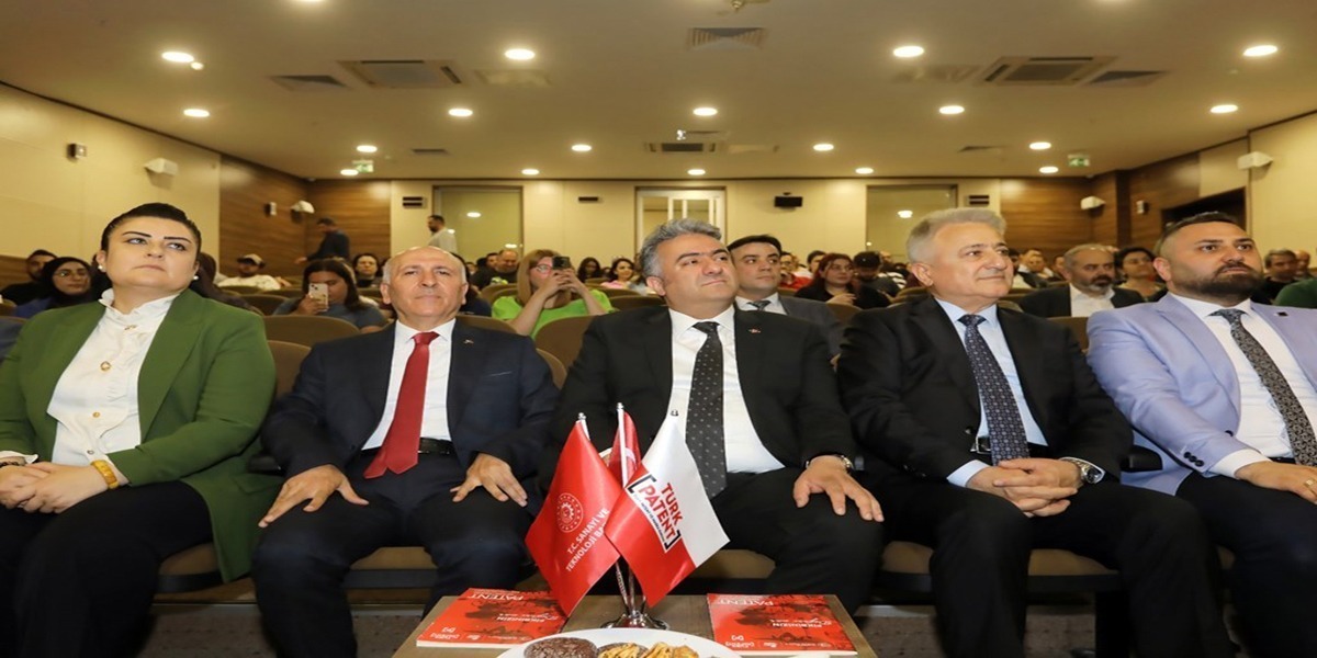 `Akademik Buluşlara Anlamlı Taç: Patent Belgeleri Törenle Takdim Edildi`