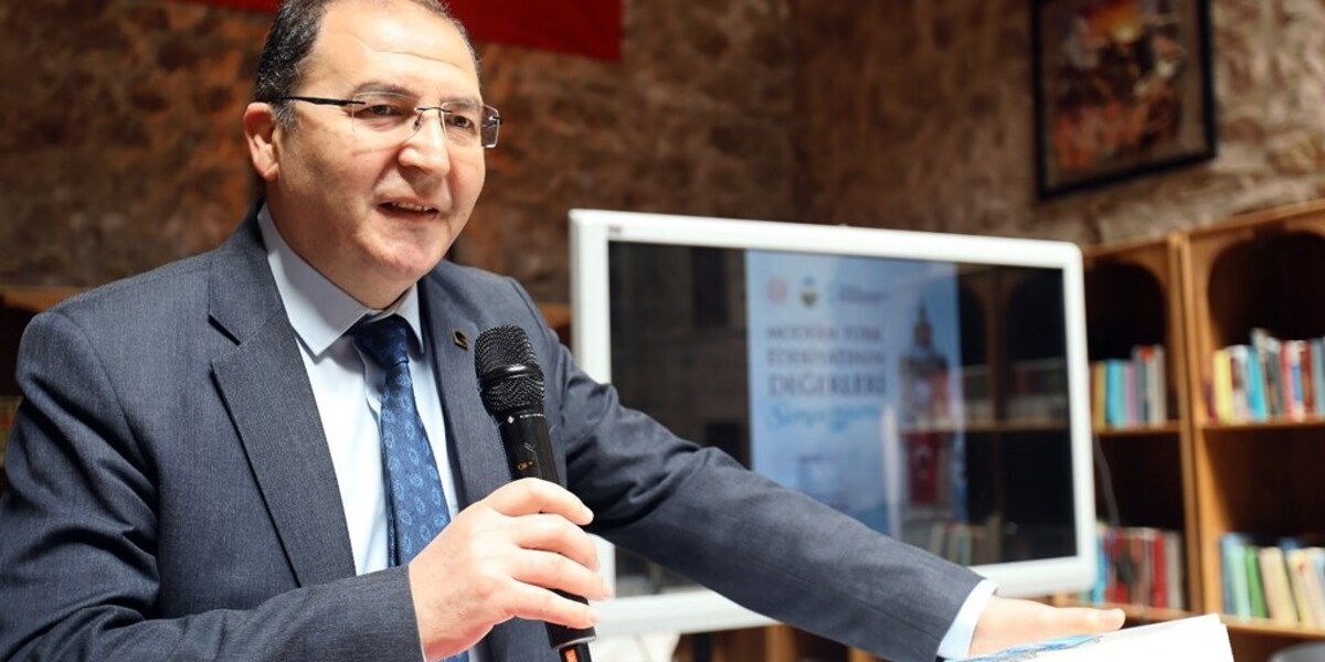 Köklü Tarihten Modern Edebiyata: Türk Edebiyatının Nabzı Bu Sempozyumda Atıyor