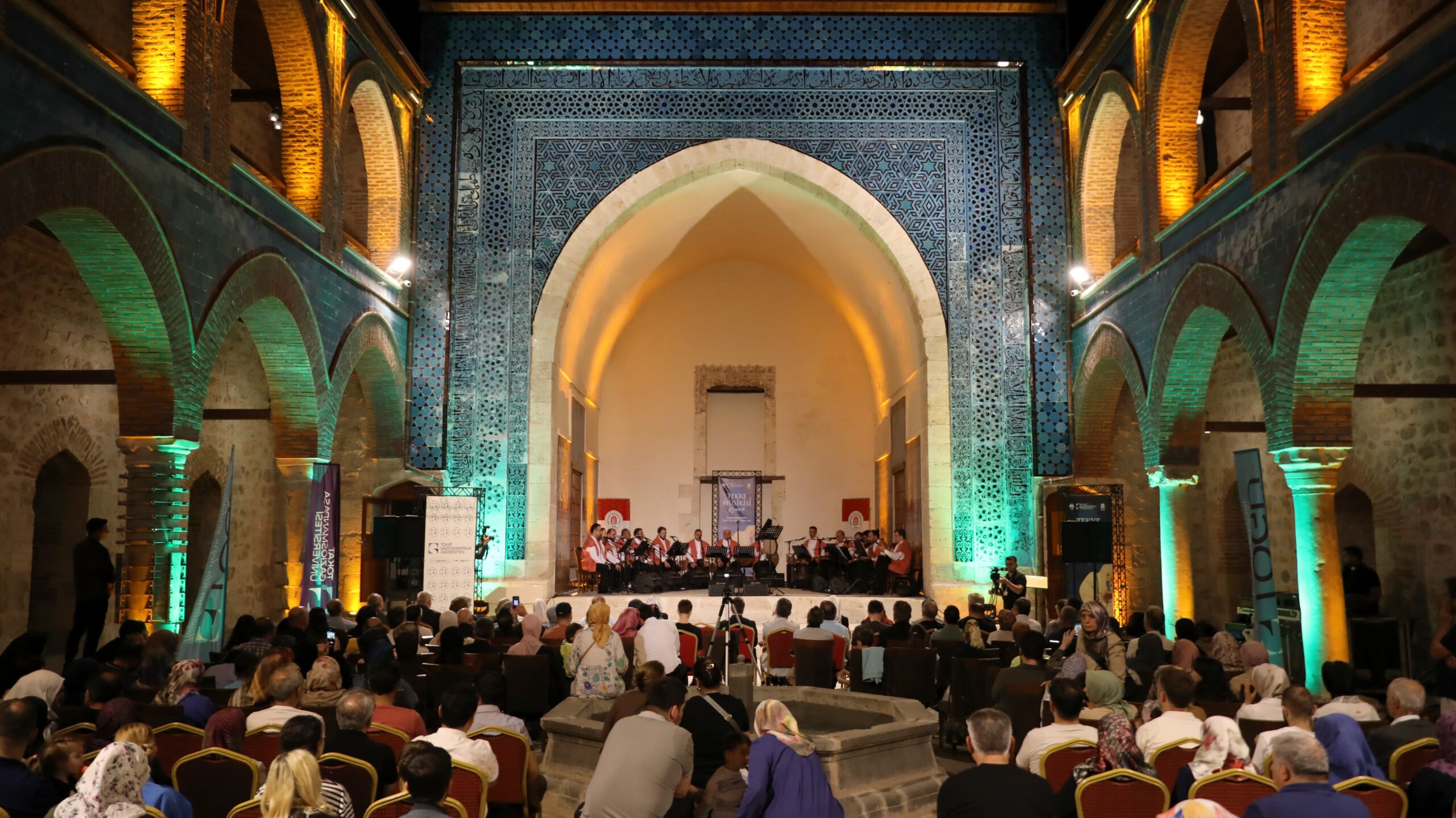 Gönüllere Huzur Veren Ezgilerle “Tekke Mûsikîsi” Gecesi