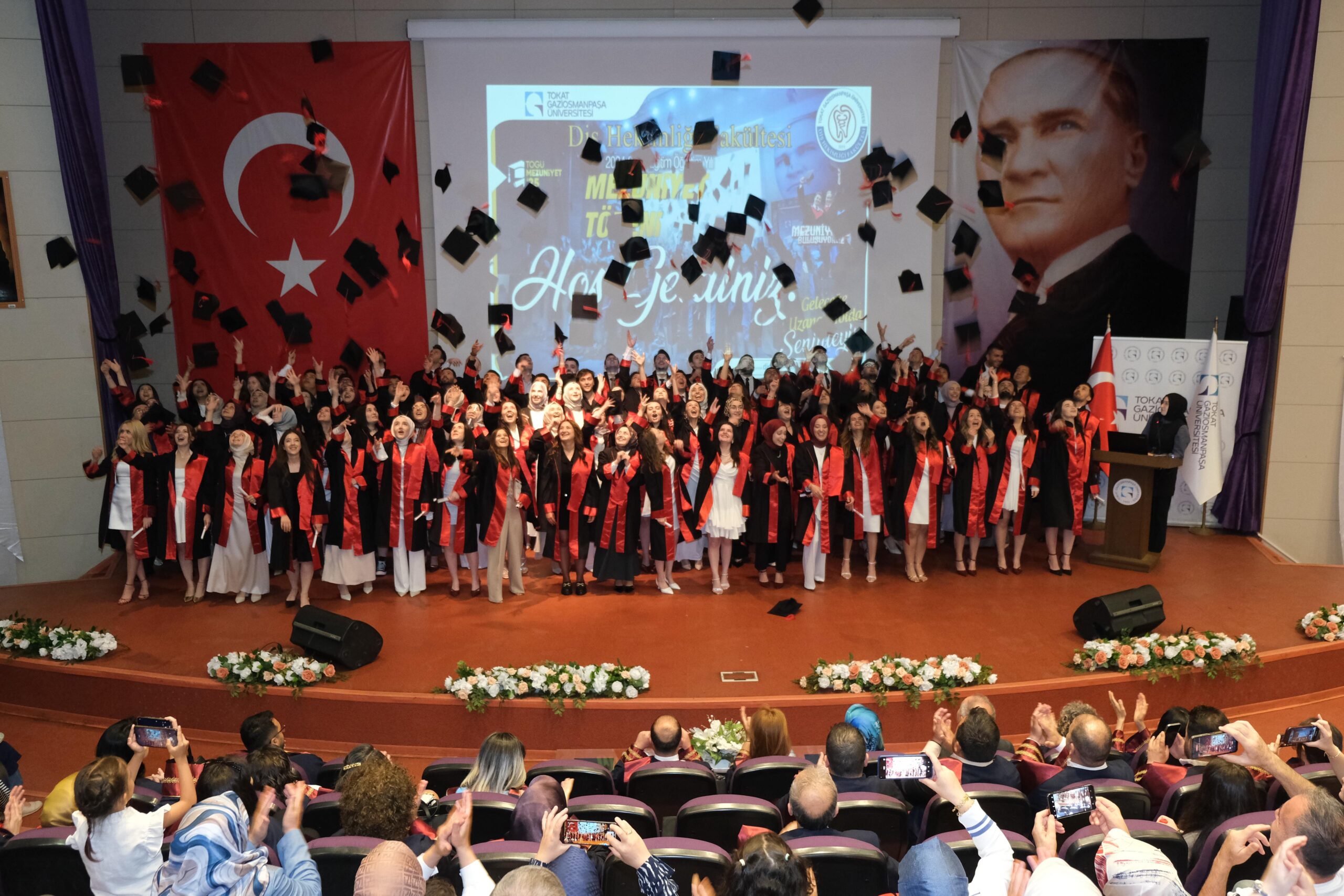 Diş Hekimliği Fakültesi Mezuniyet Töreni Gerçekleştirildi