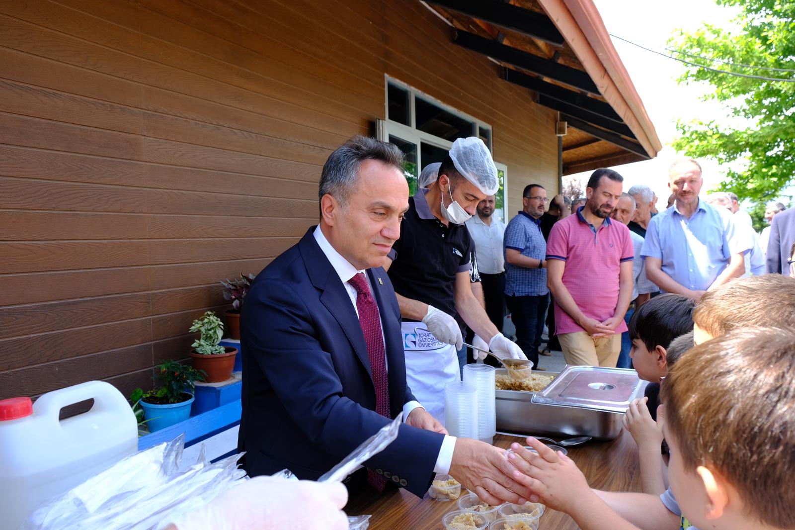15 Temmuz Şehitleri İçin Anma Programı ve Helva İkramı Gerçekleştirildi