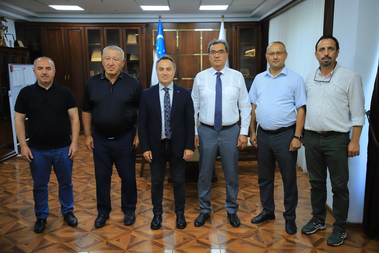Üniversitemiz ile Buhara Devlet Üniversitesi Arasında İş Birliği Protokolü İmzalandı