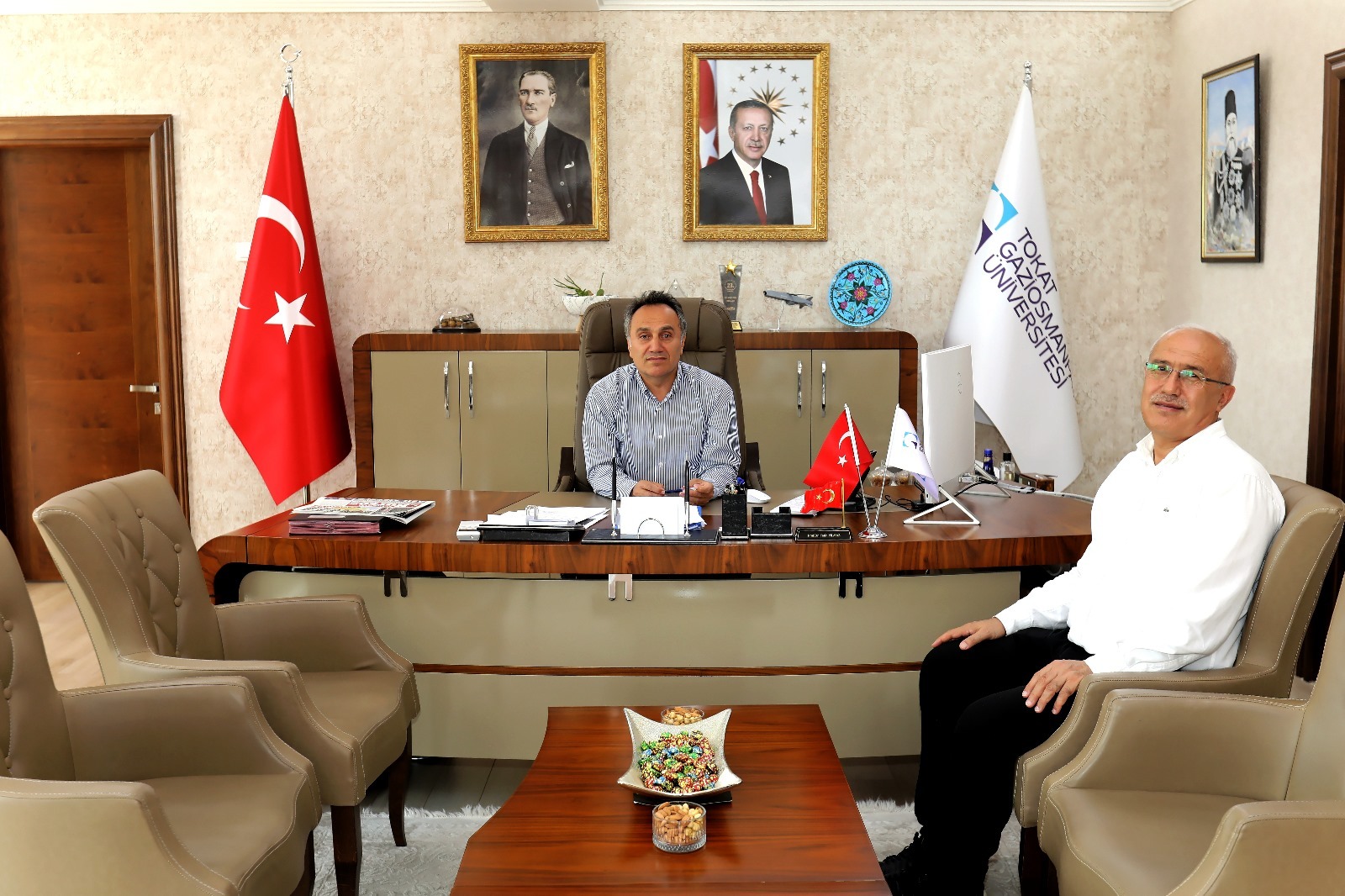 Tokat İl Tarım Müdürü Orhan Şahin’den Rektörümüze Veda Ziyareti