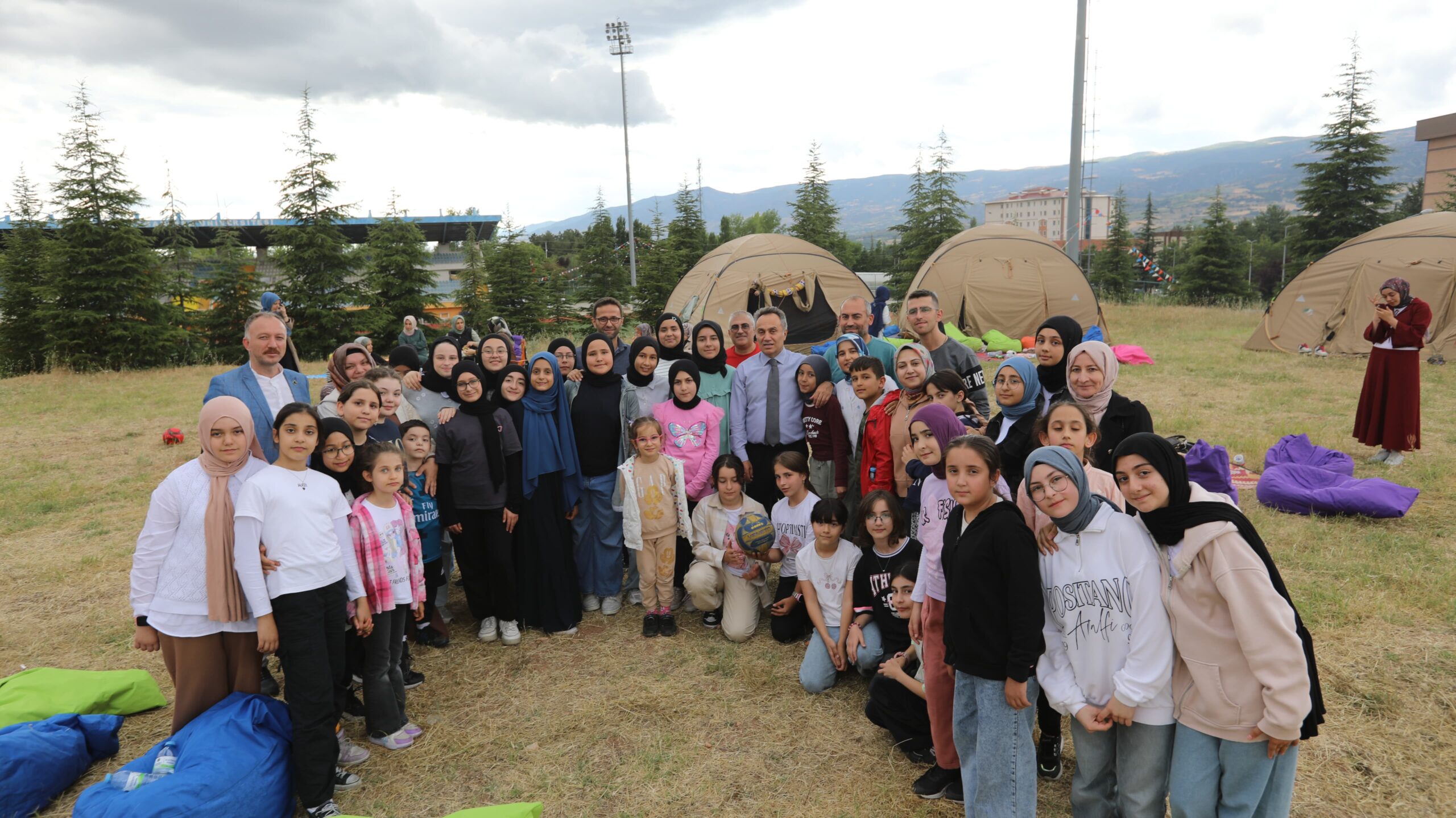 Rektörümüz Prof. Dr. Fatih Yılmaz’dan TÜGVA Yaz Kampına Ziyaret