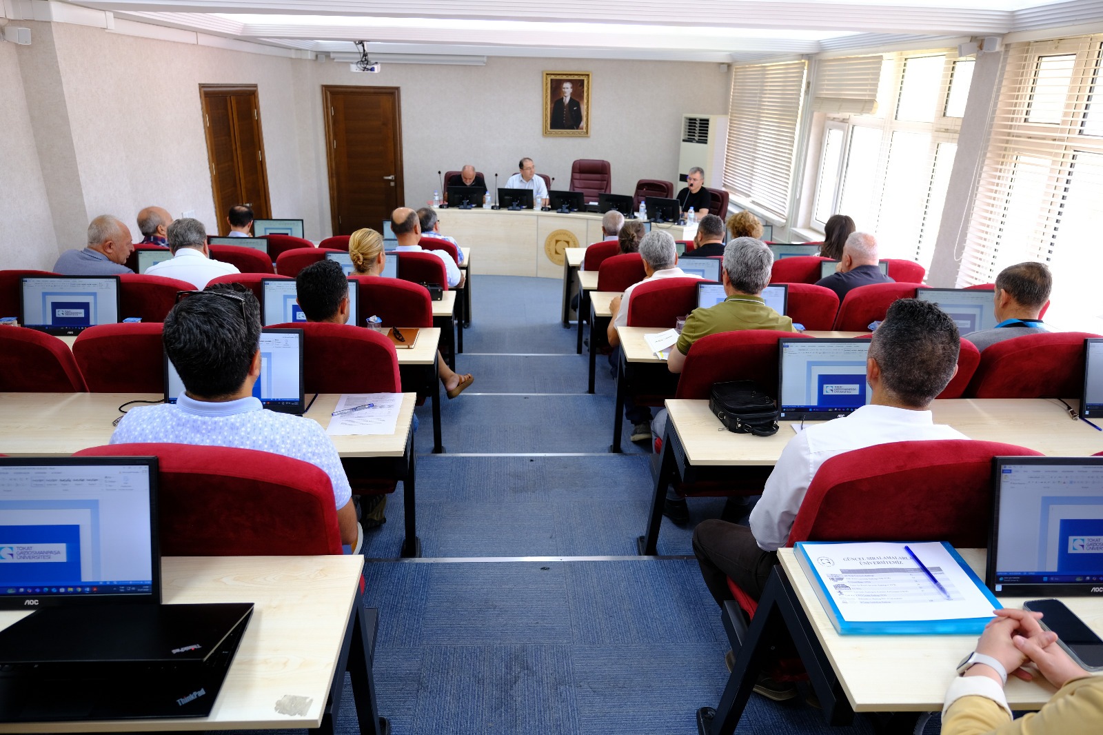 Üniversitemiz 2024-2028 Stratejik Planı İzleme Toplantısı Düzenlendi