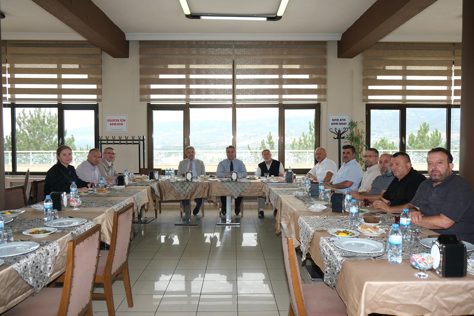 Tokat İslami İlimler Fakültesi Vakfı İlk Yönetim Kurulu Toplantısını Gerçekleştirdi