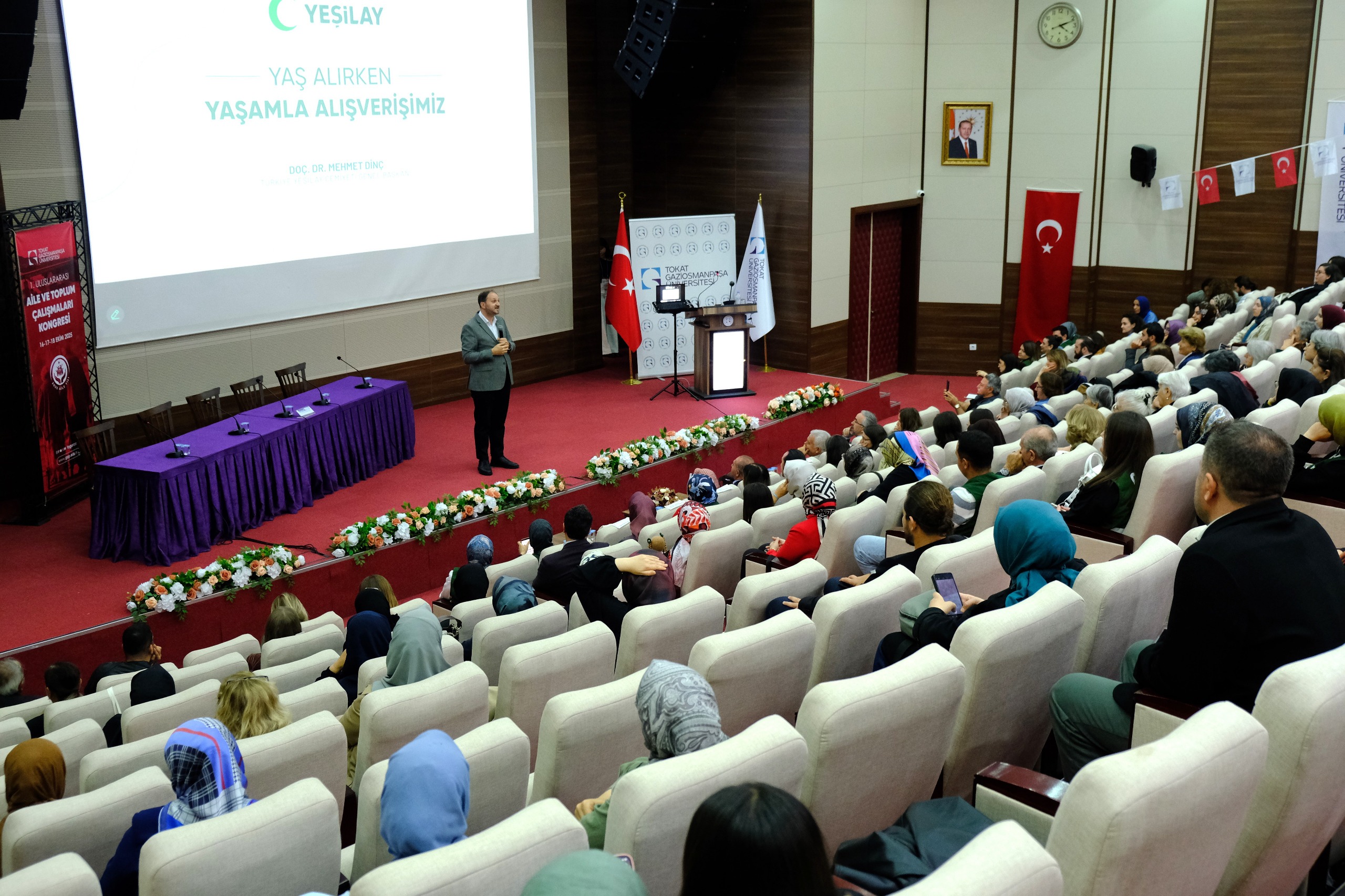 Yeşilay Genel Başkanı Doç. Dr. Mehmet Dinç’ten “Yaş Alırken Yaşamla Alışverişimiz” Konuşması