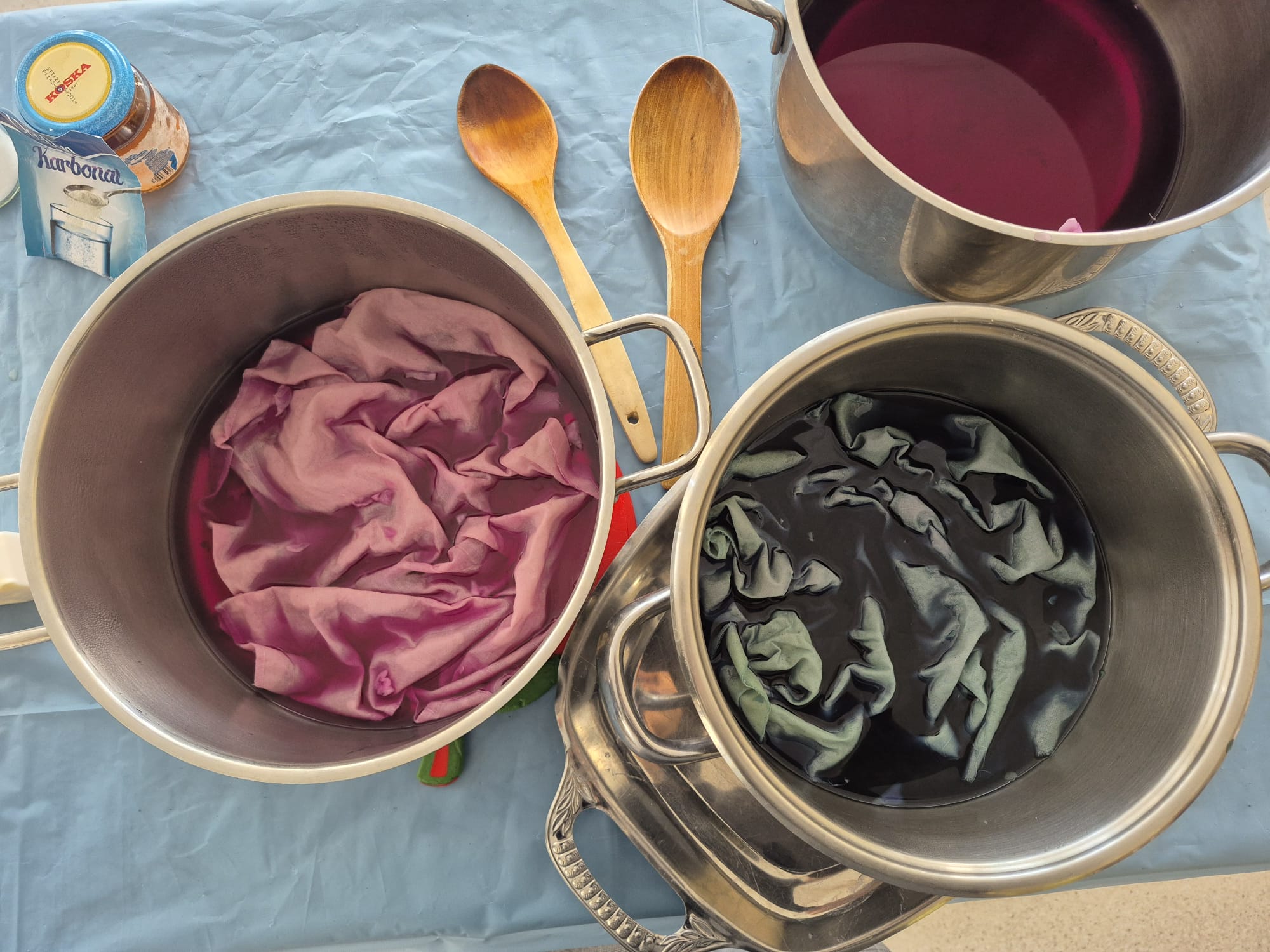 “Hayatıma Renk Kat” Projesi Kapsamında Palyatif Merkezinde Doğal Boyama Etkinliği