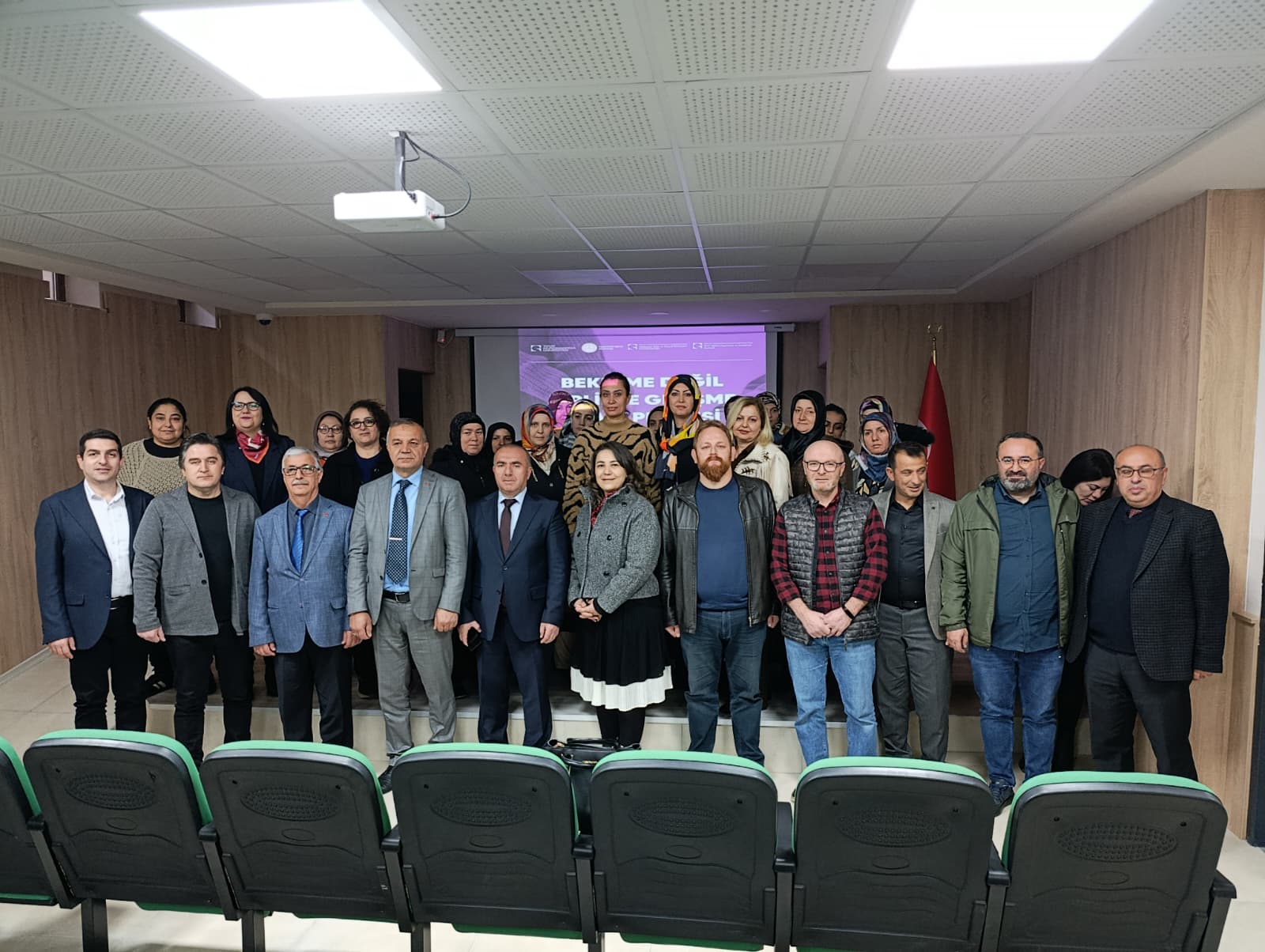 “Bekleme Değil Birlikte Gelişme Alanı Projesi” Açılış Toplantısı Tokat Özel Eğitim Kampüsü’nde Gerçekleştirildi