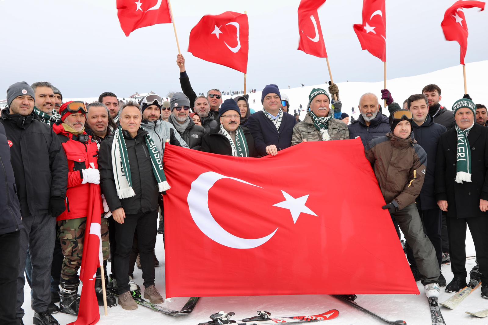 Rektörümüz Prof. Dr. Fatih Yılmaz, 10. Geleneksel Başçiftlik Kar Şenlikleri’ne Katıldı