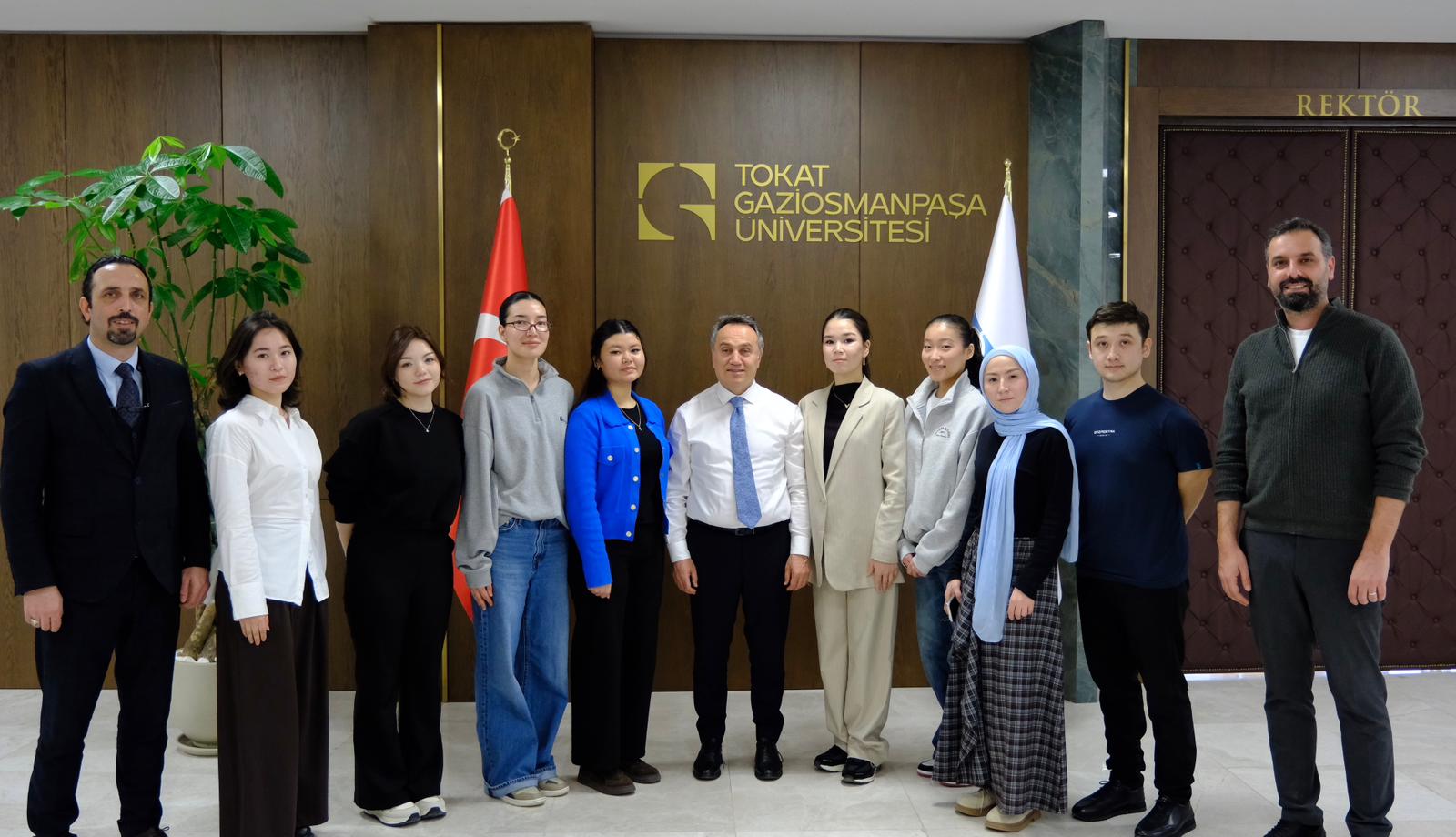 Çift Diploma Programı Öğrencilerinden Rektörümüze Ziyaret