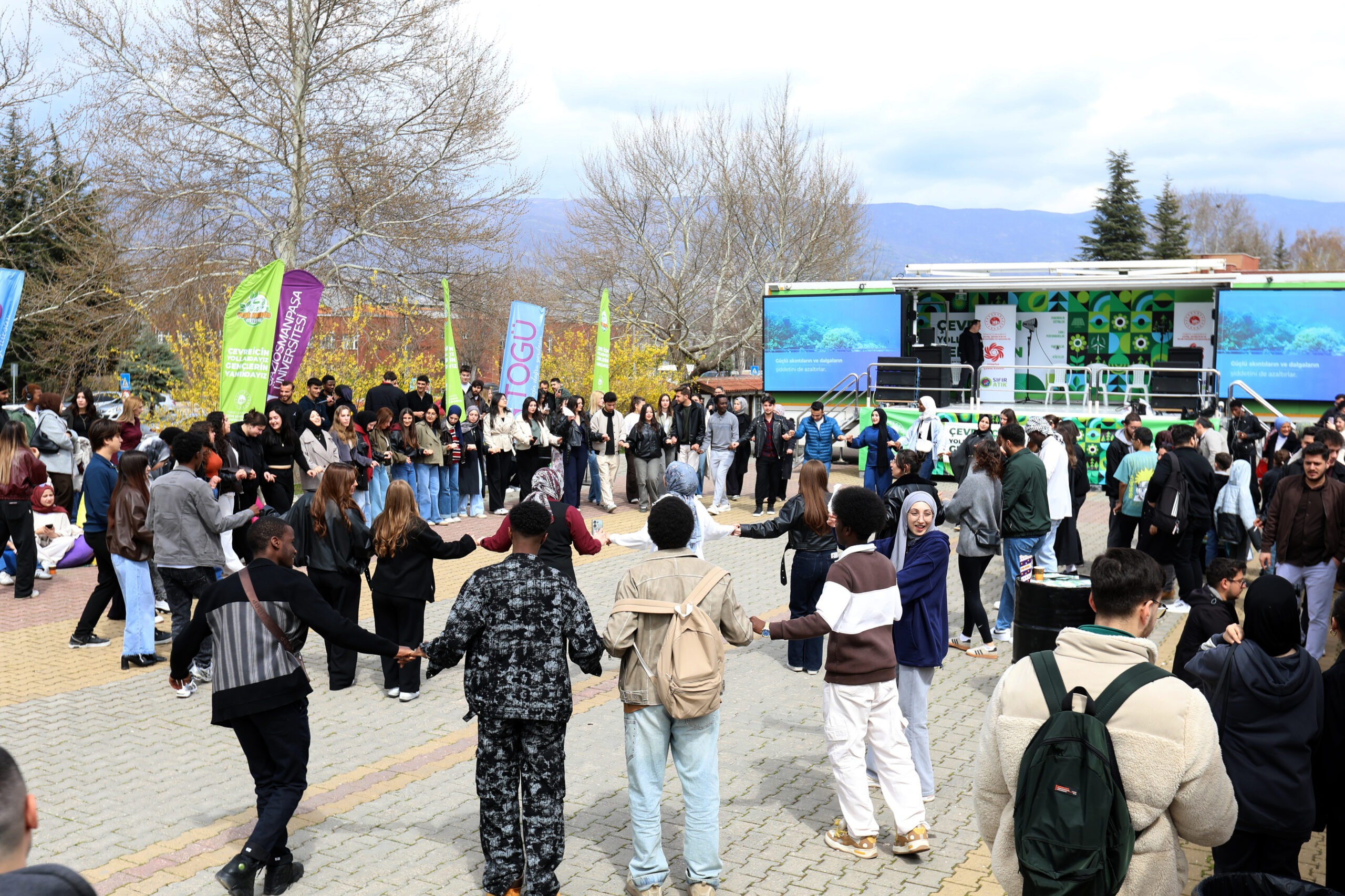 Doğa Dostu Tır Kampüsümüzde: Yeşil Kampüs Festivali’ne Yoğun İlgi