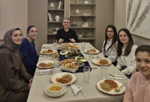 Ramazan’da Gönül Sofraları Kuruldu: Öğretim Üyelerimiz Öğrencileriyle İftarda Buluştu