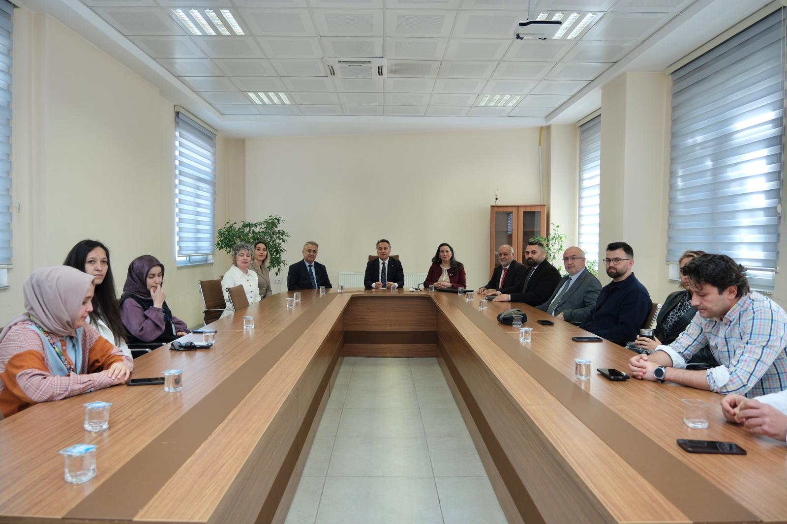 Diş Hekimliği Fakültesinde Akademik Gelişim Toplantısı Gerçekleştirildi