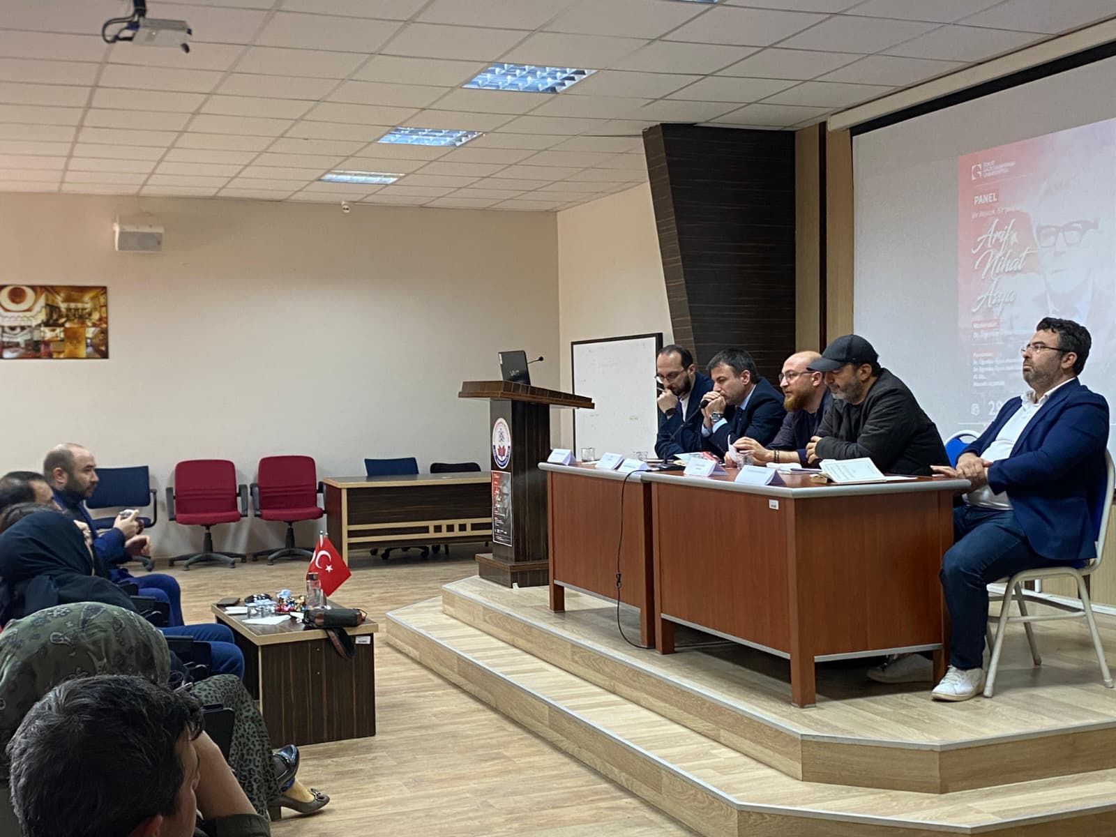 Üniversitemizden Türk Edebiyatının Usta İsmi Arif Nihat Asya Paneli