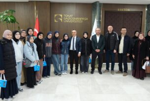 Hafızlık Öğrencilerinden Rektörümüz Prof. Dr. Fatih Yılmaz’a Ziyaret