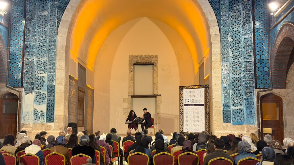 Gökmedrese’de Musiki Akşamları Sanatseverlerle Buluşmaya Devam Ediyor