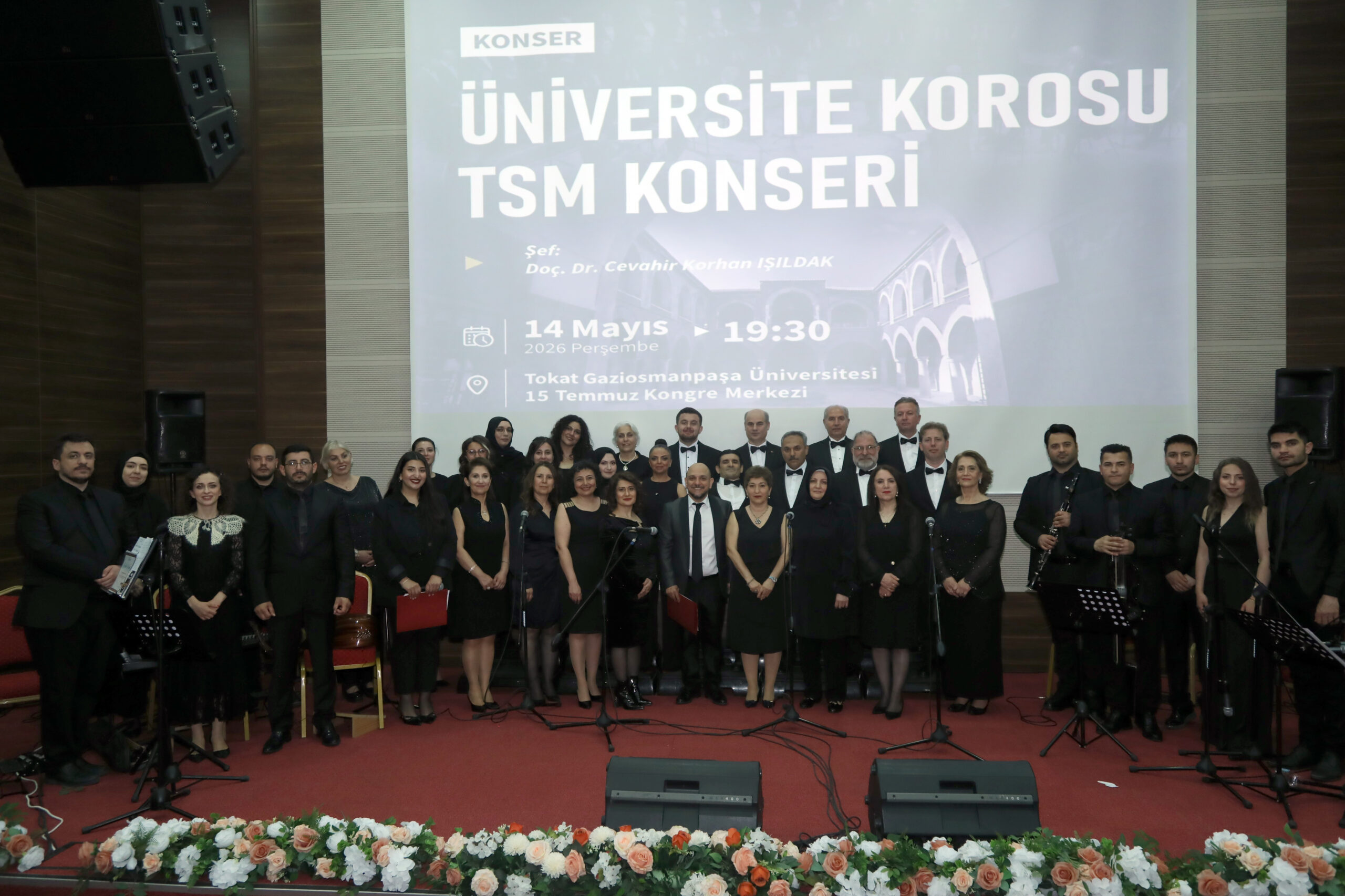 Nağmelerle Dolu Gece: TOGÜ Türk Sanat Müziği Korosu Dinleyenleri Büyüledi