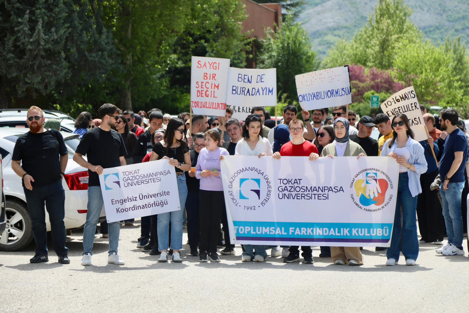 Üniversitemizden Engelsiz Yaşam İçin Farkındalık Yürüyüşü
