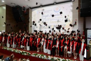 Emek, Azim ve Başarının Günü: TOGÜ Diş Hekimliği Fakültesi Yeni Mezunlarını Uğurladı