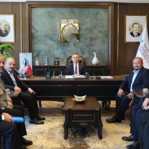 Evrensel Hafızlar Derneği Tokat Şubesinden Rektörümüz Prof. Dr. Fatih Yılmaz’a Ziyaret