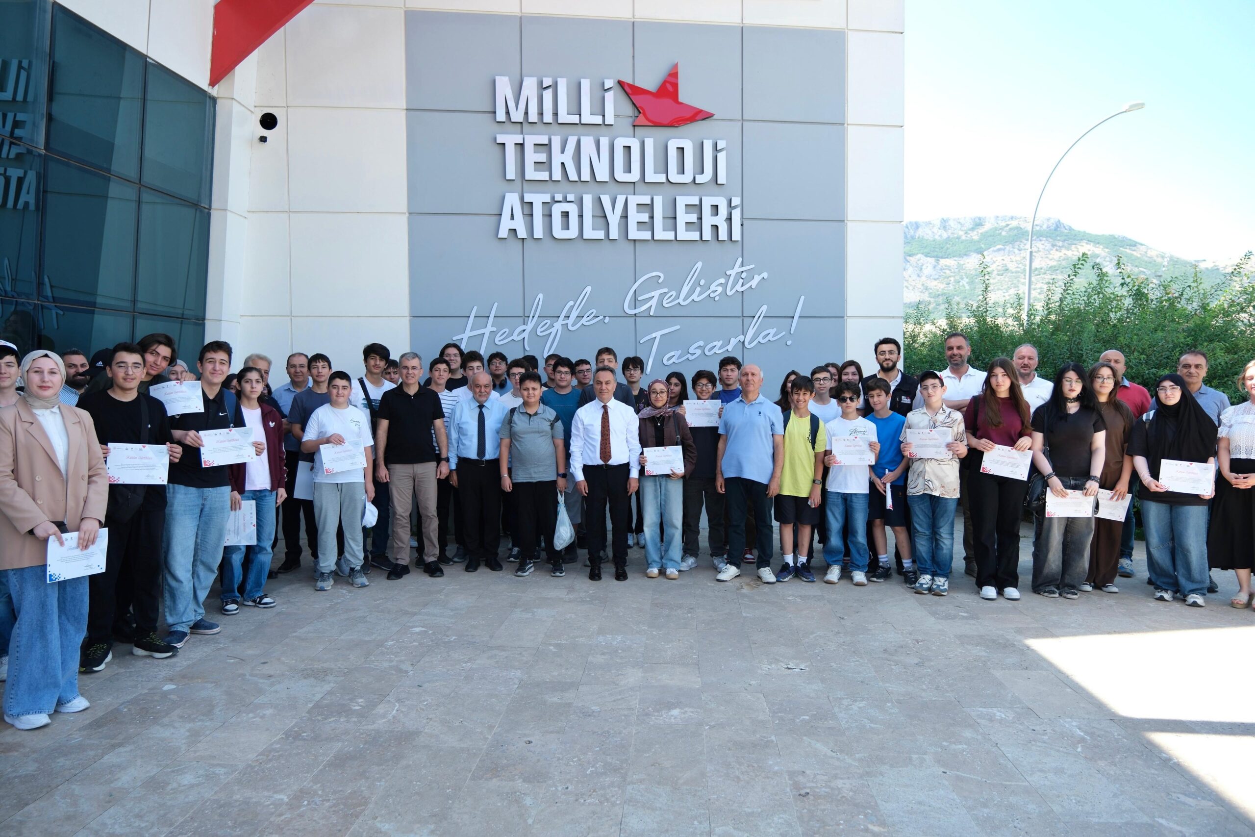 Milli Teknoloji Atölyeleri Lise Yaz Okulu Programı Başarıyla Tamamlandı