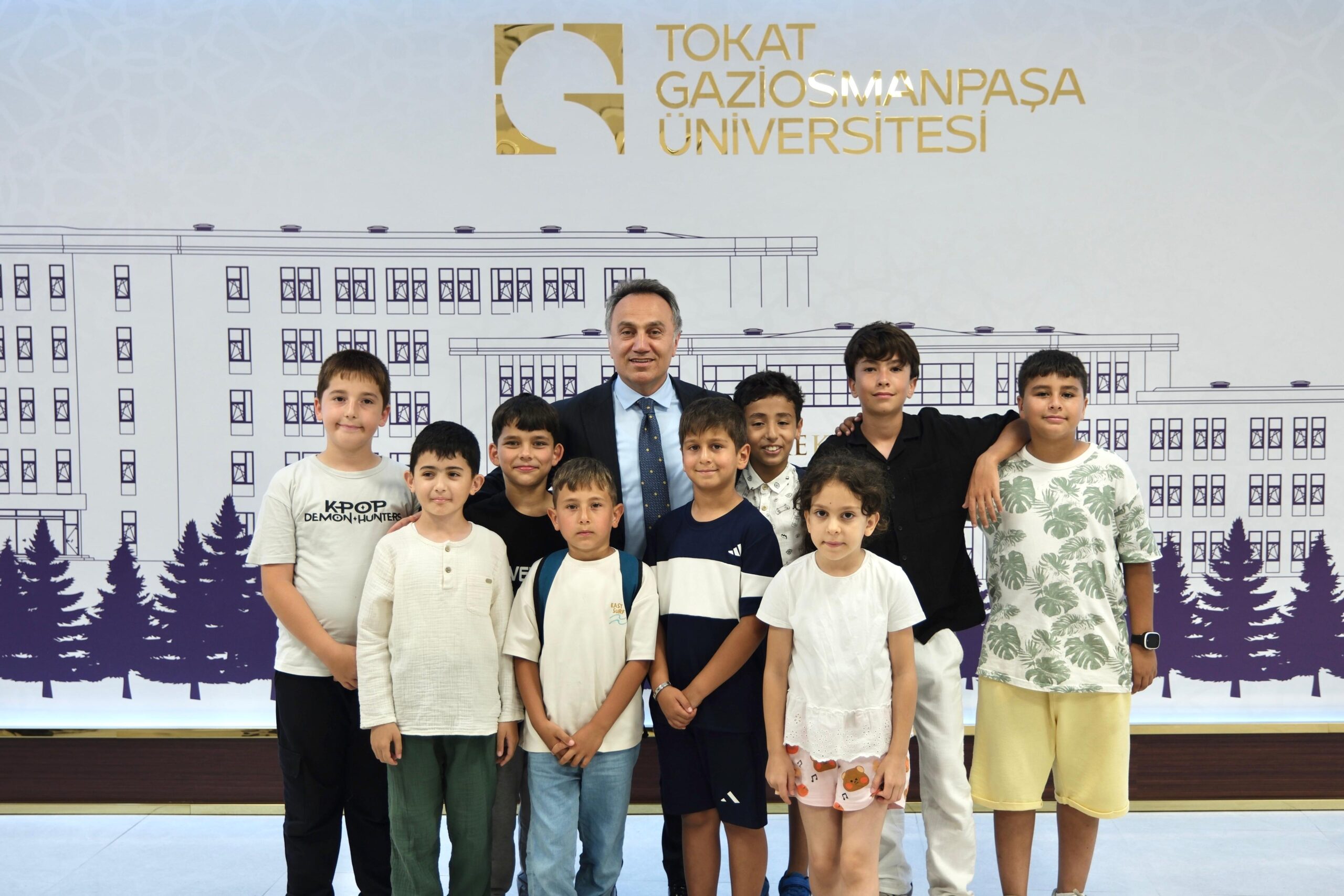 Ortaokul Öğrencileri TOGÜ’de Bilim ve Teknoloji Dünyasını Keşfetti