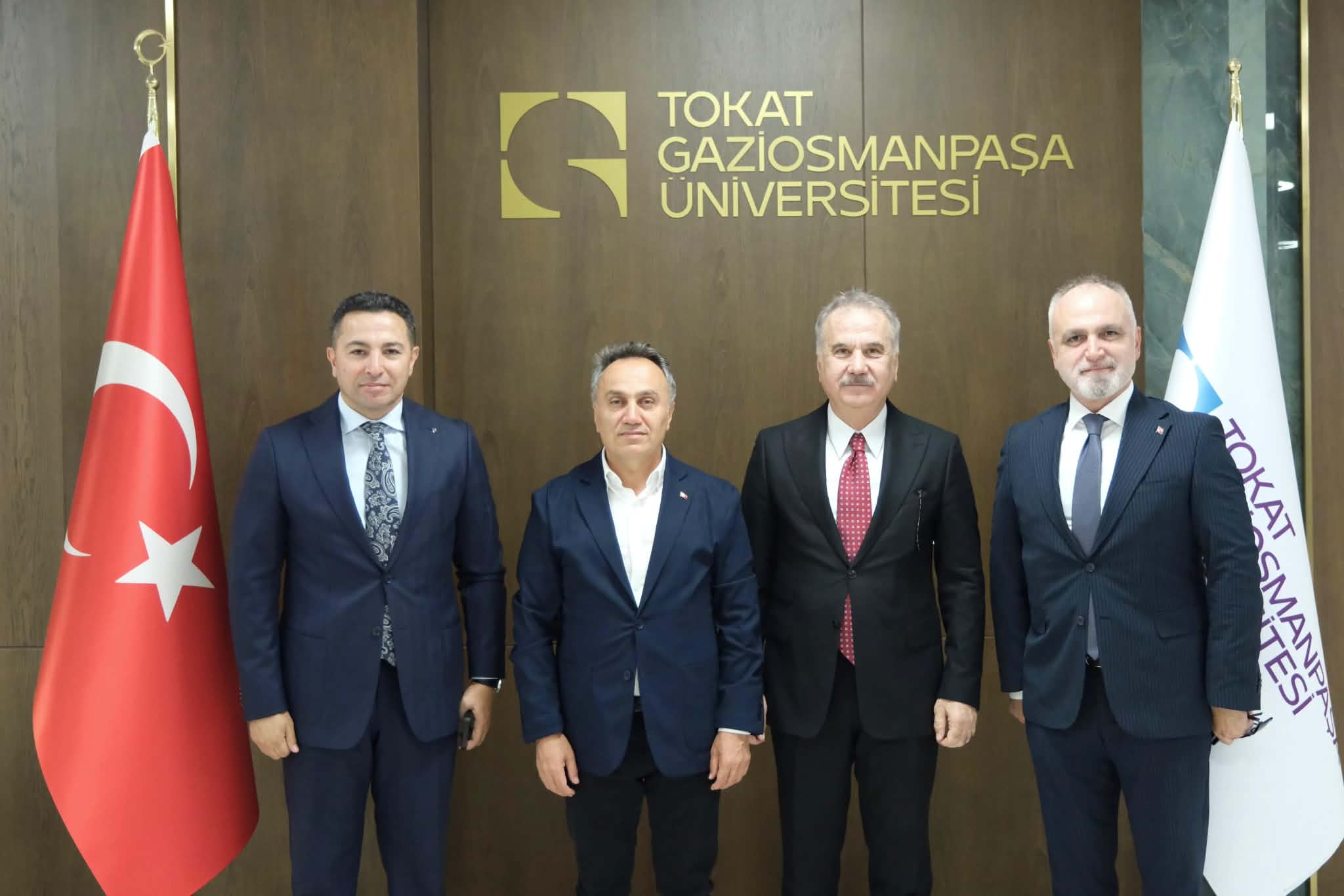 Türk Telekom Yetkililerinden Rektörümüze  Ziyaret
