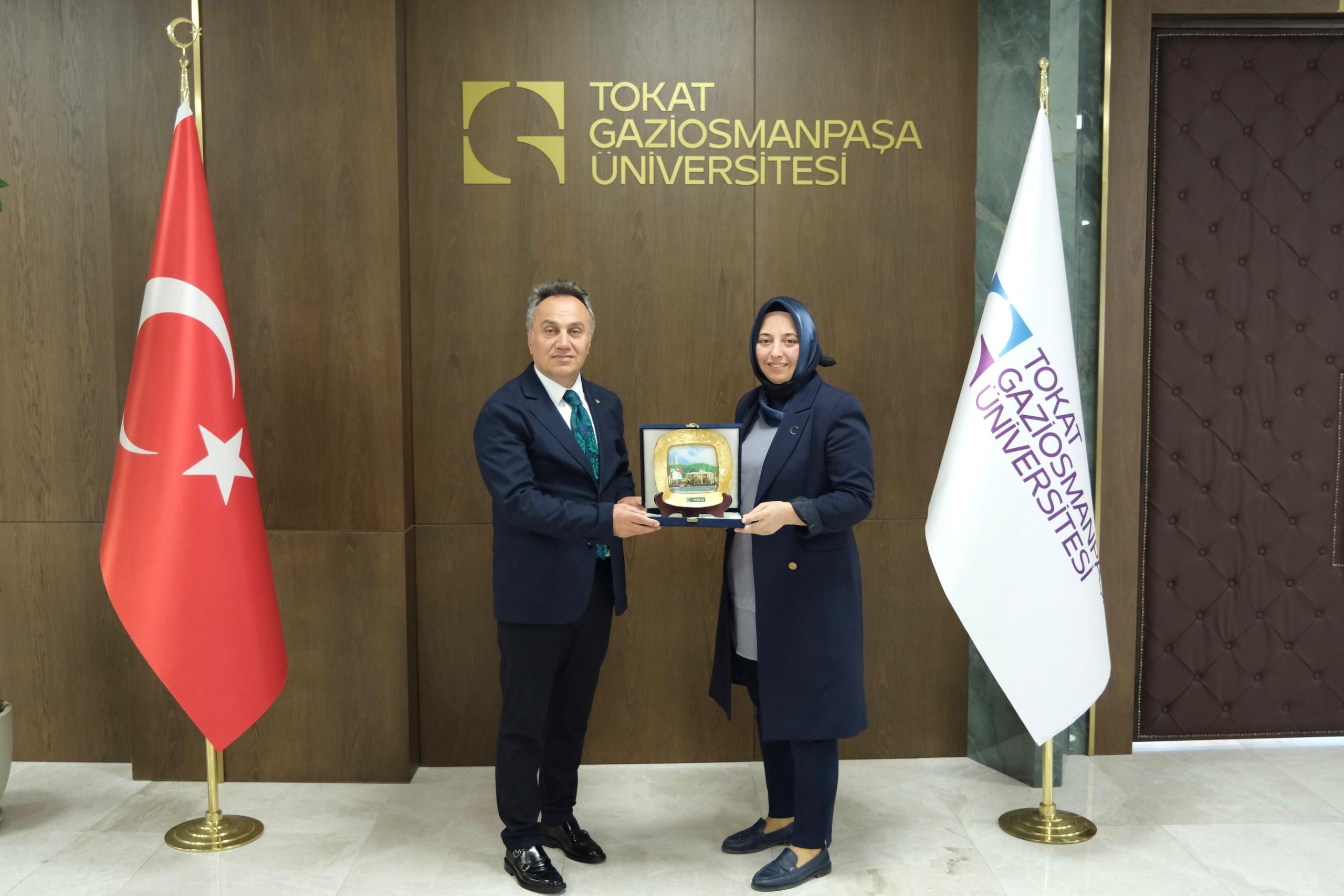 Yeşilay Tokat Şubesi Başkanı Şeyda Ateş’ten Rektörümüz Prof. Dr. Fatih Yılmaz’a Ziyaret
