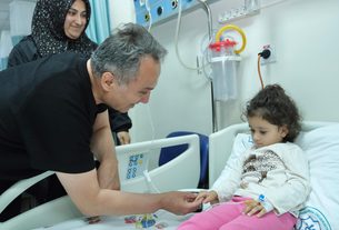 Rektörümüz Prof. Dr. Fatih Yılmaz’dan Üniversite Hastanesi Acil Servisine Ziyaret
