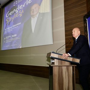 ESAS Holding CEO’su H. Çağatay Özdoğru, TOGÜ’de Gençlerle Başarı ve Kariyer Deneyimlerini Paylaştı