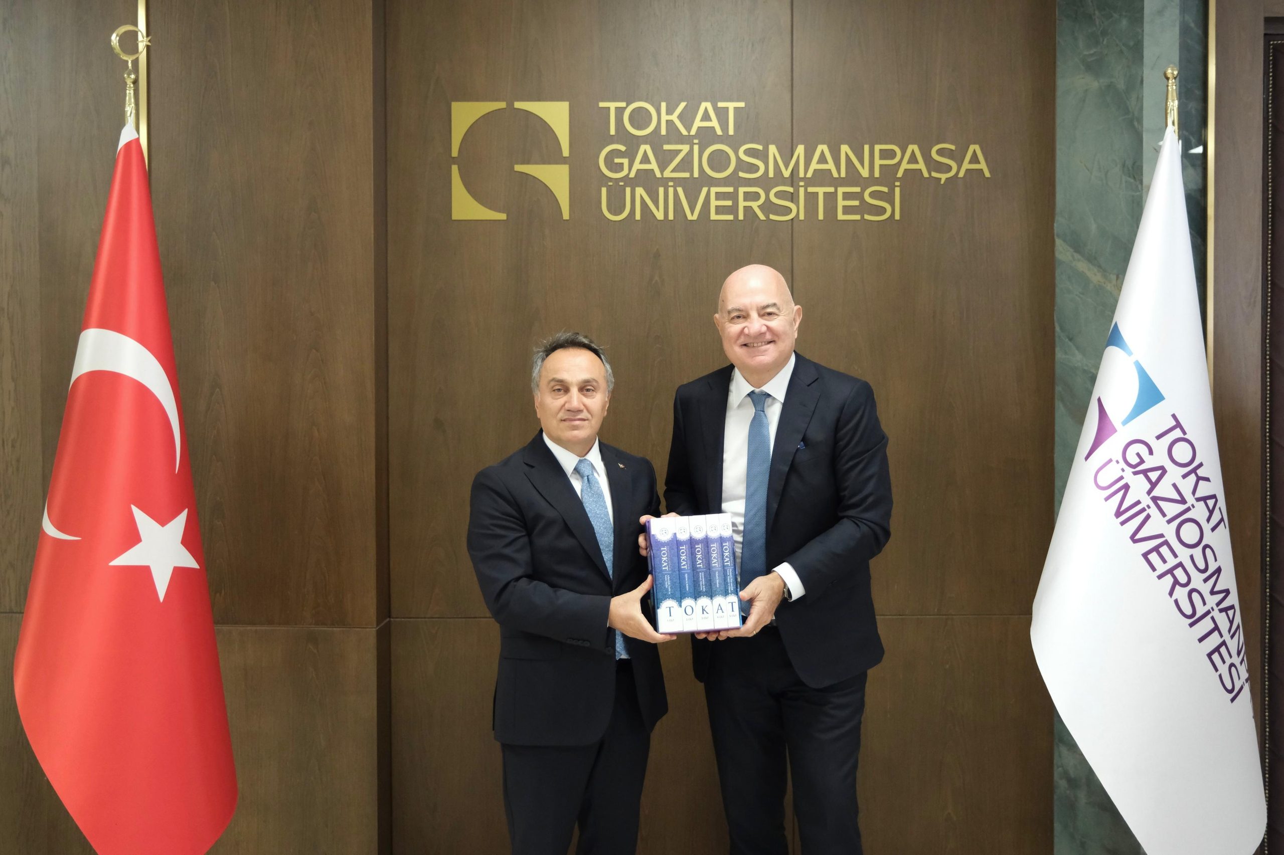 ESAS Holding CEO’su Özdoğru ve Eski Bakan Yardımcısı Dr. Büyükkaya’dan Rektörümüze Ziyaret